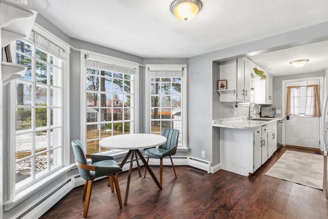 86 Lamprey Street, Manchester, NH 03102