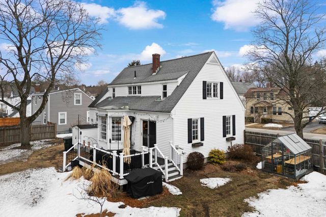 86 Lamprey Street, Manchester, NH 03102