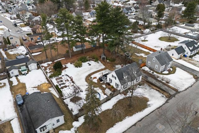 86 Lamprey Street, Manchester, NH 03102