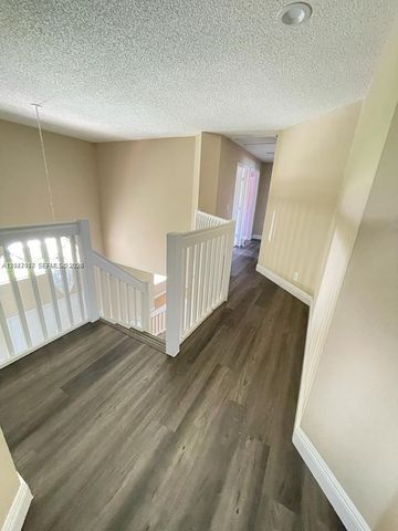 558 Stonemont Dr 558, Weston, FL 33326