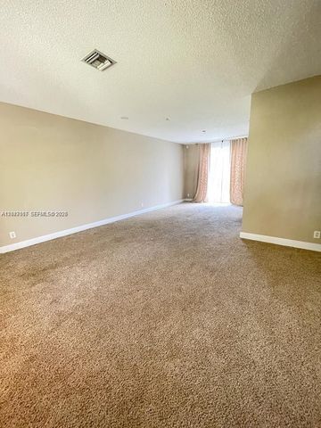 558 Stonemont Dr 558, Weston, FL 33326