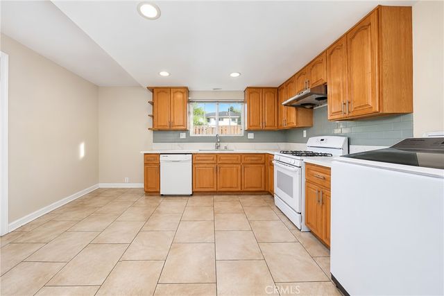 2522 Strathmore, Rosemead, CA 91770