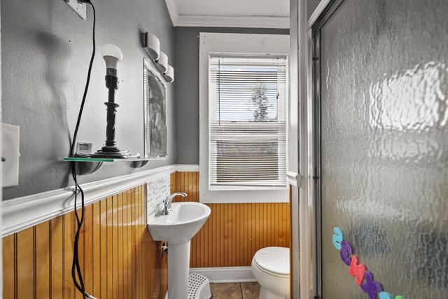 40-42 Pembroke Ave, Pittsfield, MA 01201