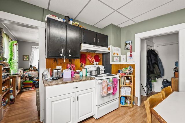 40-42 Pembroke Ave, Pittsfield, MA 01201