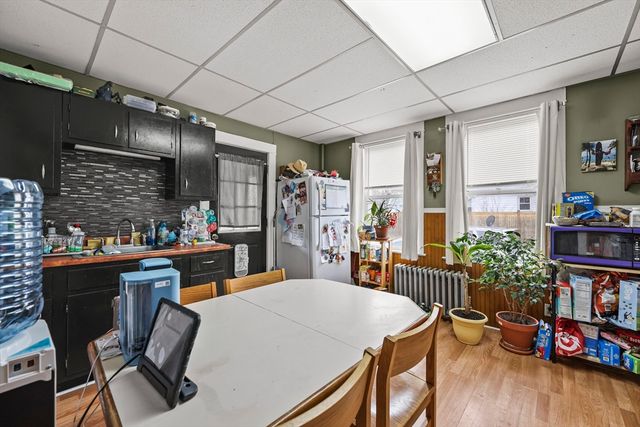 40-42 Pembroke Ave, Pittsfield, MA 01201