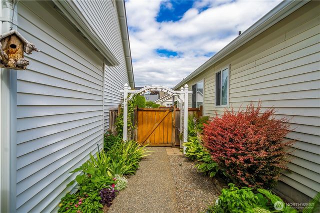 17006 91st Avenue E, Puyallup, WA 98375