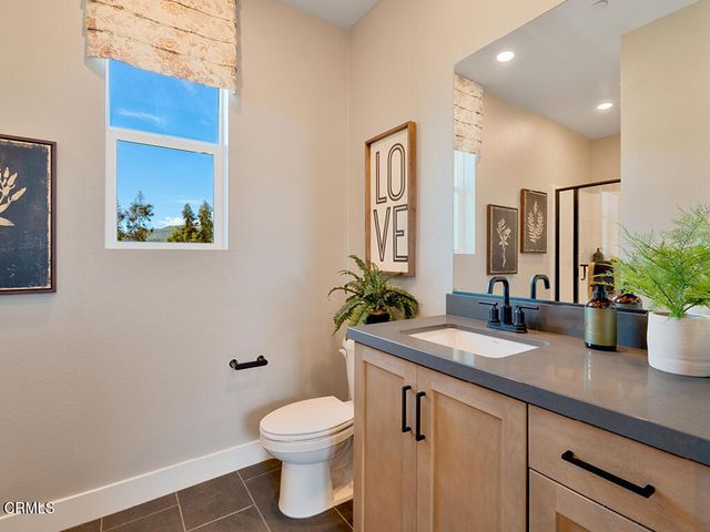 212 Citron Avenue, Piru, CA 93040