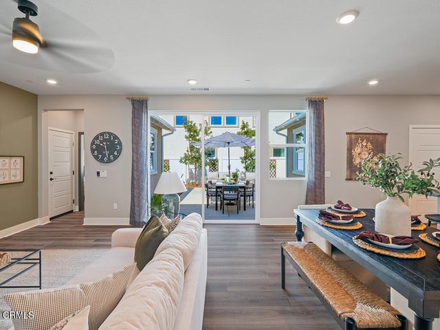 212 Citron Avenue, Piru, CA 93040