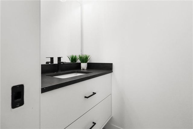 9310 Freedom Street, Lenexa, KS 66227