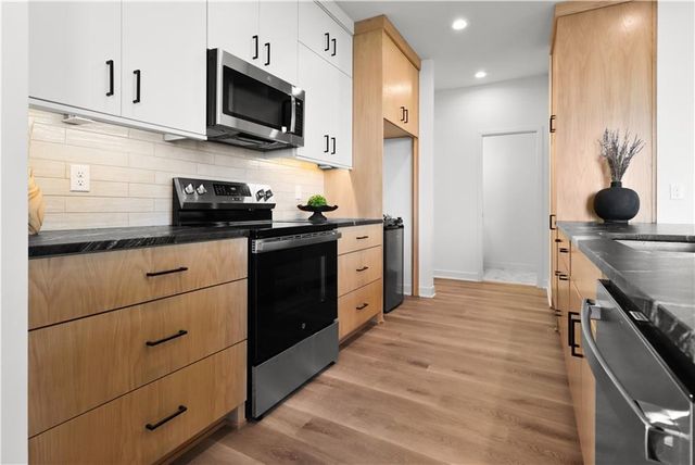 9310 Freedom Street, Lenexa, KS 66227