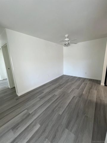 521 Sandalwood Pl 8, Escondido, CA 92027