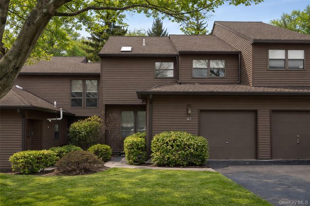 42 Brooke View Drive, Ossining, NY 10562