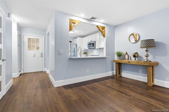 42 Brooke View Drive, Ossining, NY 10562