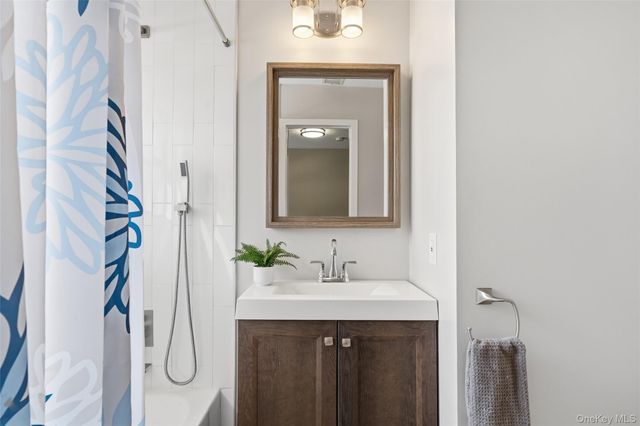 42 Brooke View Drive, Ossining, NY 10562