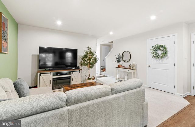 55 SOUTHWIND DR, Blackwood, NJ 08012