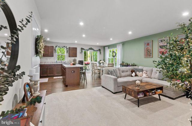 55 SOUTHWIND DR, Blackwood, NJ 08012