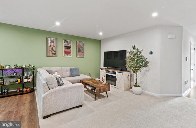55 SOUTHWIND DR, Blackwood, NJ 08012
