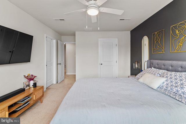 55 SOUTHWIND DR, Blackwood, NJ 08012