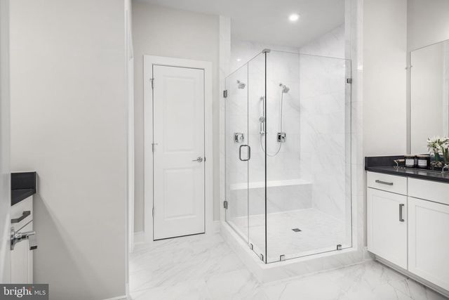 18440 SUGAR SNAP CIR, Leesburg, VA 20176