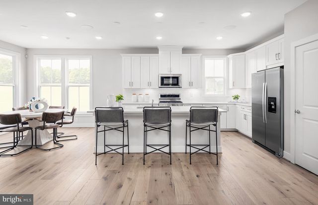 18440 SUGAR SNAP CIR, Leesburg, VA 20176