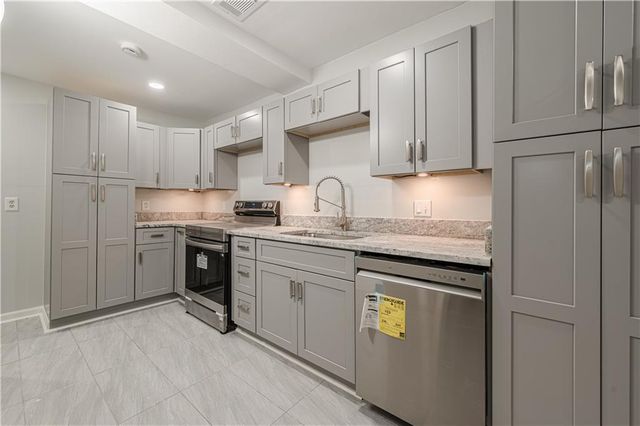435 Little Pines Court, Roswell, GA 30076