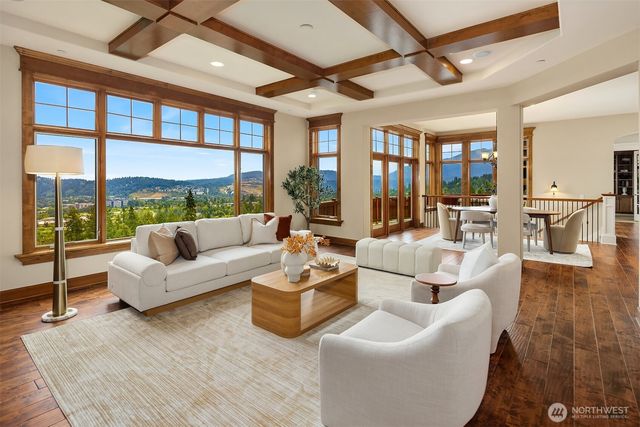 522 Timber Creek Drive NW, Issaquah, WA 98027