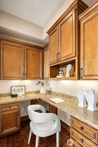 522 Timber Creek Drive NW, Issaquah, WA 98027