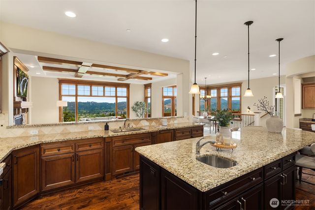 522 Timber Creek Drive NW, Issaquah, WA 98027