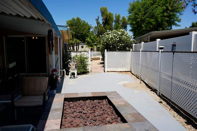 520 Calle Madrigal, Cathedral City, CA 92234