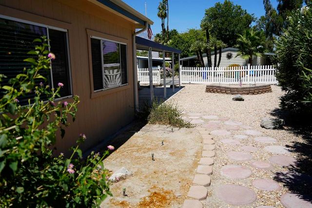 520 Calle Madrigal, Cathedral City, CA 92234