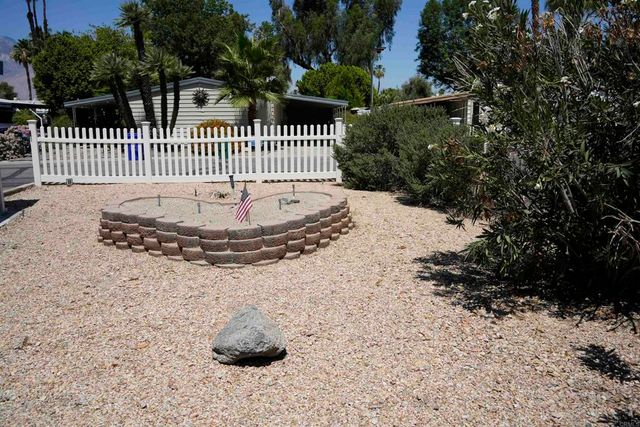 520 Calle Madrigal, Cathedral City, CA 92234