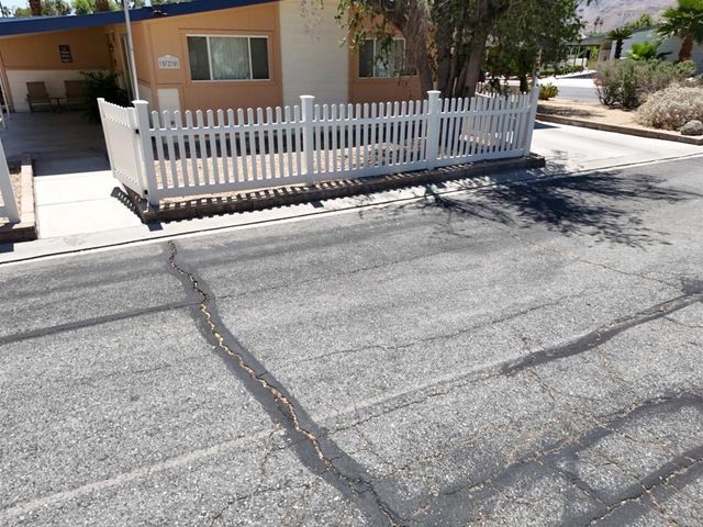 520 Calle Madrigal, Cathedral City, CA 92234