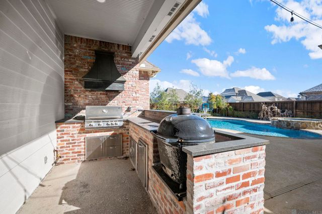 1621 Gleneagles Bend, Zachary, LA 70791