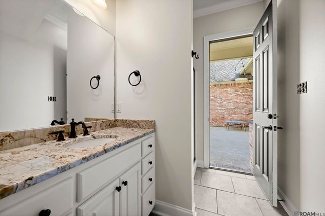 1621 Gleneagles Bend, Zachary, LA 70791