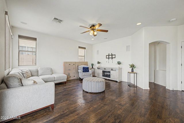 10214 W HESS Street, Tolleson, AZ 85353