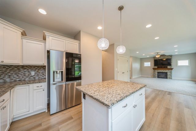 1454 S Sugar Creek Court, West Des Moines, IA 50266