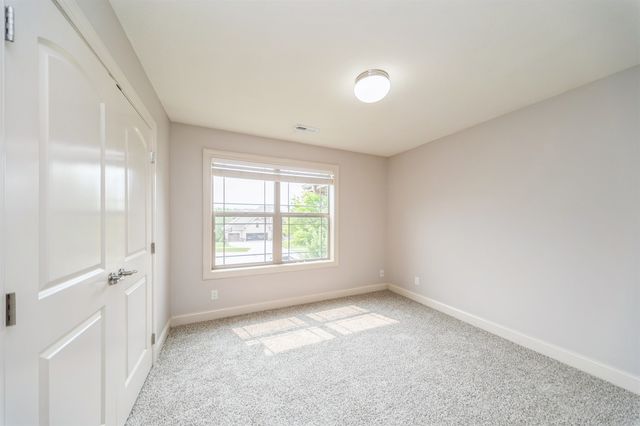 1454 S Sugar Creek Court, West Des Moines, IA 50266