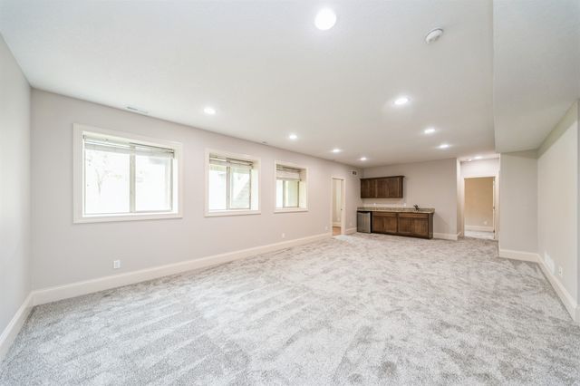 1454 S Sugar Creek Court, West Des Moines, IA 50266