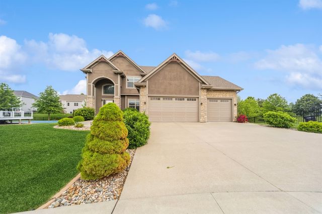 1454 S Sugar Creek Court, West Des Moines, IA 50266