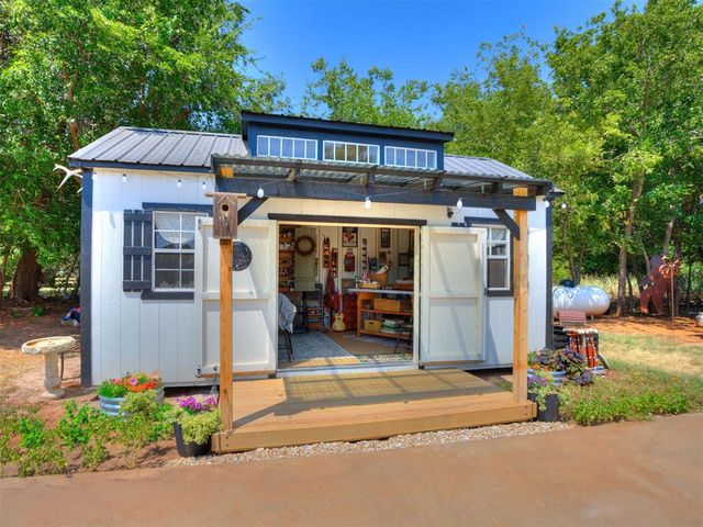 1709 NW Moffat Street, Piedmont, OK 73078