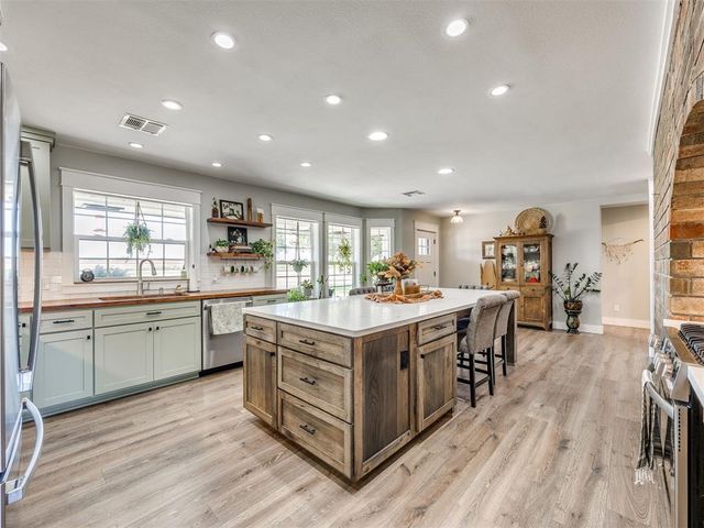 1709 NW Moffat Street, Piedmont, OK 73078