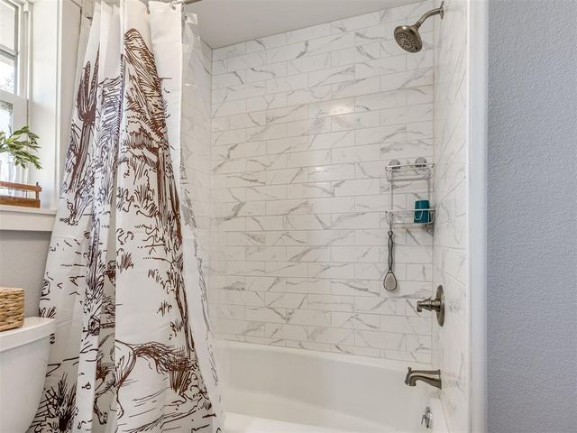 1709 NW Moffat Street, Piedmont, OK 73078