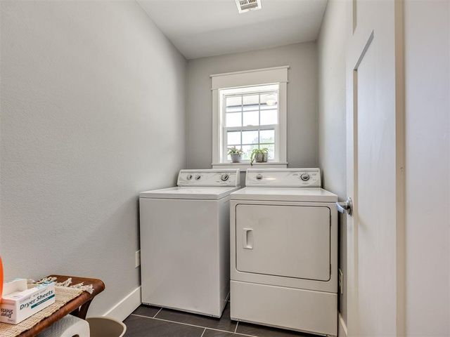 1709 NW Moffat Street, Piedmont, OK 73078