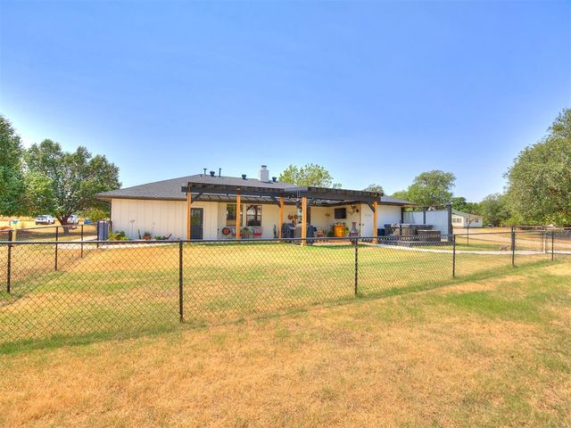 1709 NW Moffat Street, Piedmont, OK 73078