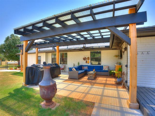 1709 NW Moffat Street, Piedmont, OK 73078