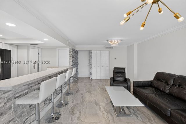 2655 Collins Ave 00, Miami Beach, FL 33140