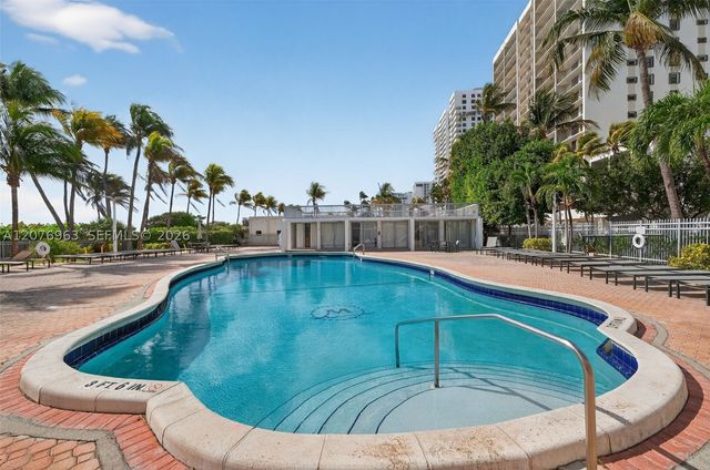 2655 Collins Ave 00, Miami Beach, FL 33140