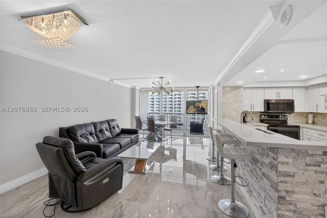 2655 Collins Ave 00, Miami Beach, FL 33140