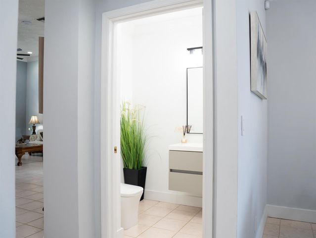 20710 NW 29th Avenue, Boca Raton, FL 33434