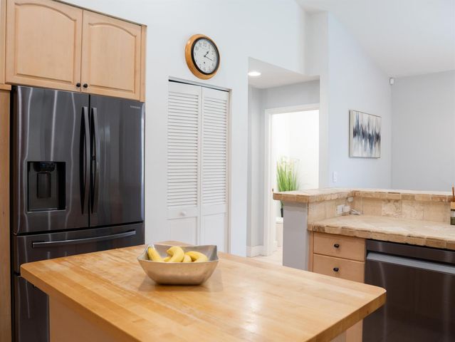 20710 NW 29th Avenue, Boca Raton, FL 33434